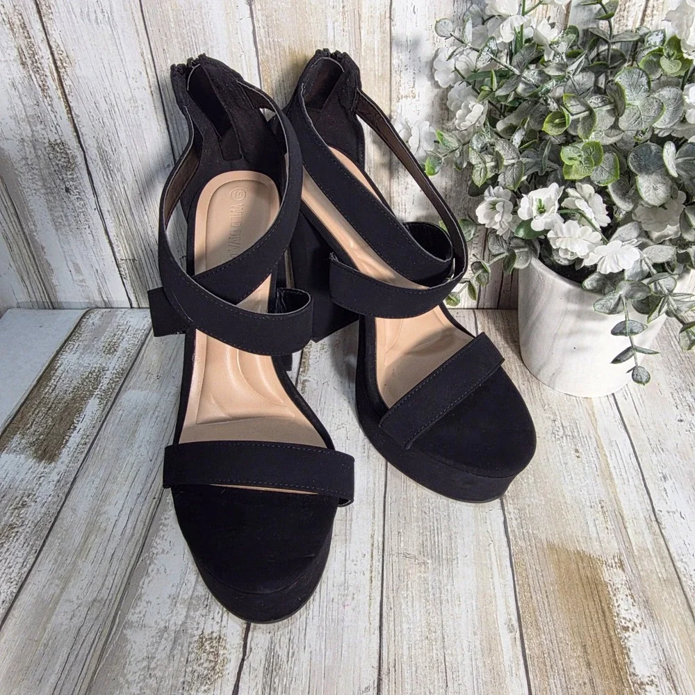 Wild Diva Lounge Black Faux Suede Platform Block Heel Sandals Womens 10 Back Zip